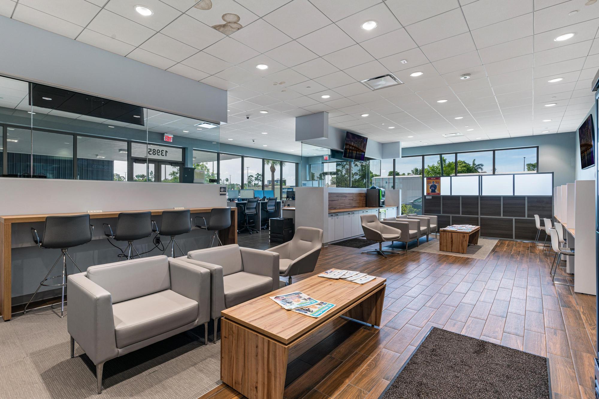 Nissan Fort Myers service shop lounge